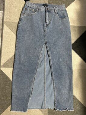 Sincerely Jules High-Waisted Raw Hem Front Slit Denim Maxi Skirt Junior's 7/27